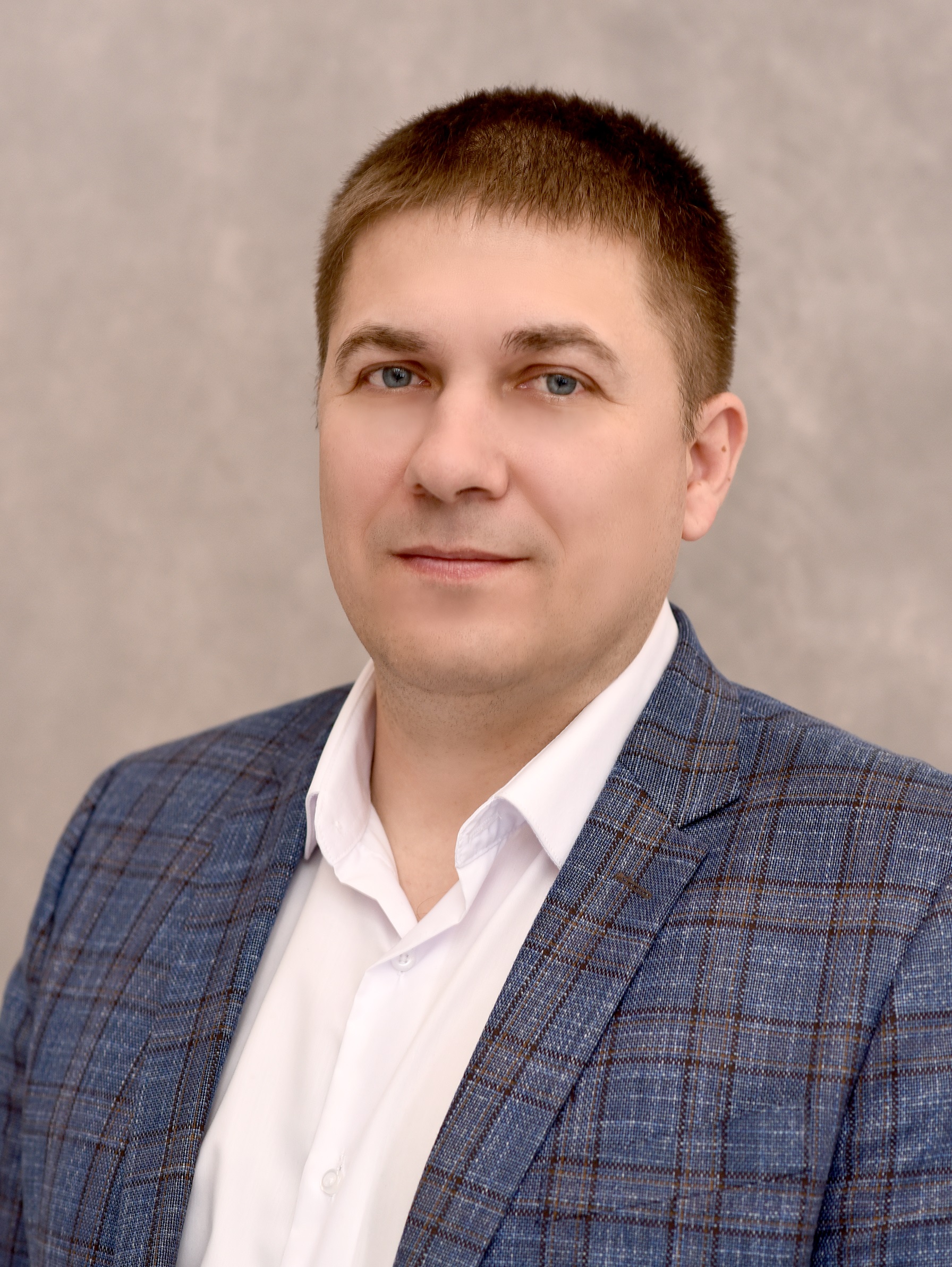 Старушек Павел Сергеевич.
